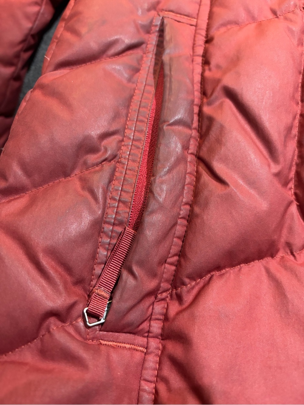 Patagonia Women’s Long Puffer Coat — Deep Burgundy- FREE shipping - Picture 5 of 8